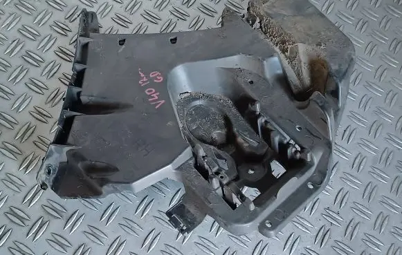 Volvo V40 Bumper support mounting bracket corner 31290592