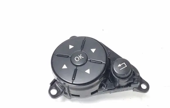 Mercedes-Benz E C207 W207 Steering wheel buttons/switches A2048210151