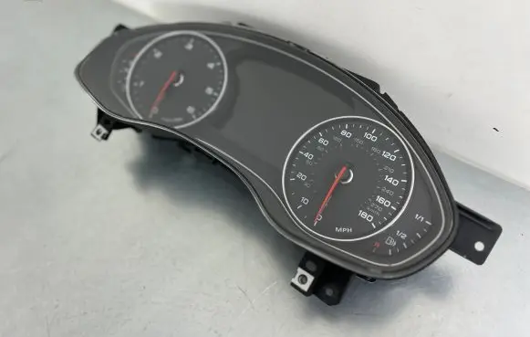 Audi A7 S7 4G Speedometer (instrument cluster) 4G8920981C