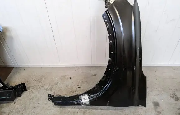 Renault Austral Fender 631012106R 631139450R
