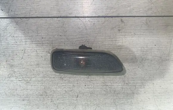 Volvo XC70 Front fender indicator light 149144