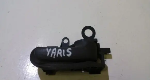 Toyota Yaris Front door interior handle