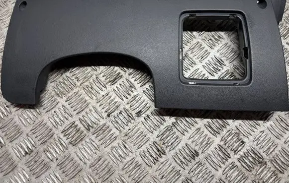 KIA Sportage Dashboard lower bottom trim panel 