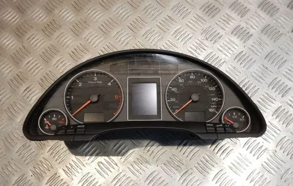 Audi A4 S4 B7 8E 8H Speedometer (instrument cluster) 8E0920951L 8E0920951 3484