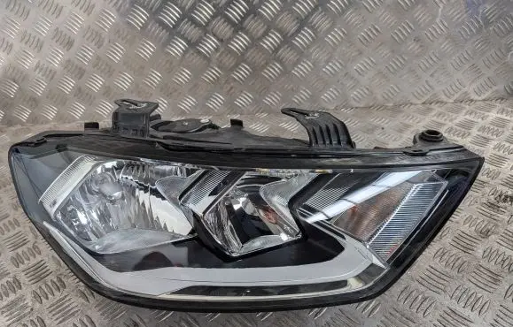 Audi A1 Headlight/headlamp 82A941004
