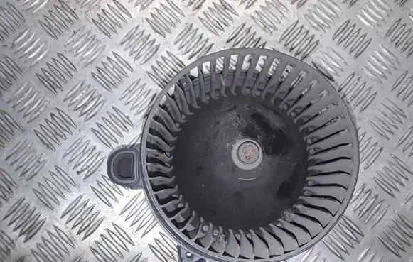 Ford Courier Heater fan/blower 0130115579