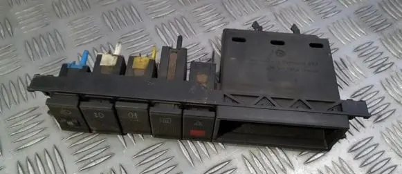 Audi A6 S6 C4 4A Hazard light switch 4A0941561A