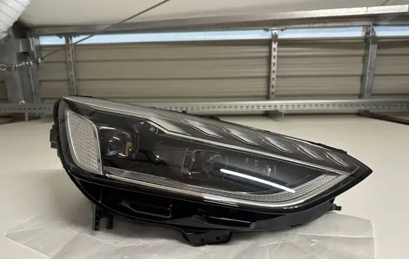Audi A4 S4 B9 8W Headlight/headlamp 8w0941036h