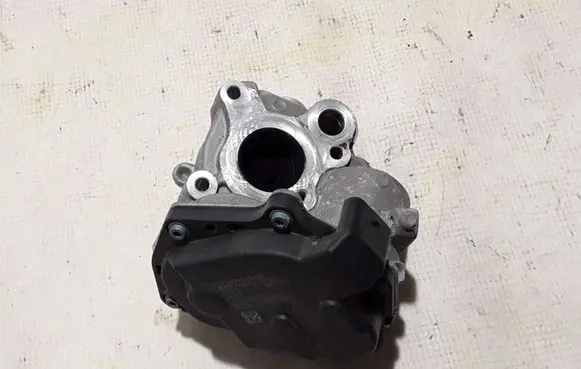Mercedes-Benz GLA W156 EGR valve A6511400660