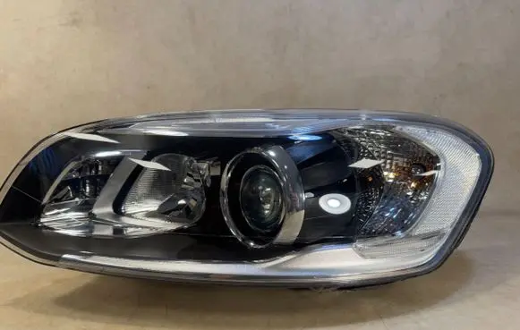 Volvo XC60 Headlight/headlamp 31395896
