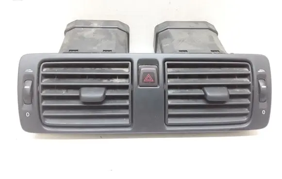 Volvo V50 Dash center air vent grill 30722777 30739296