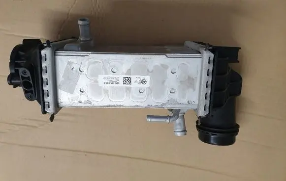 Volkswagen Polo VI Intercooler radiator 05C145785C
