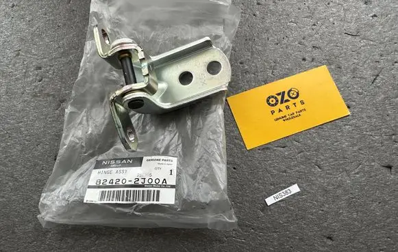 Nissan Patrol Y61 Front door upper hinge 824202J000 824202J00A