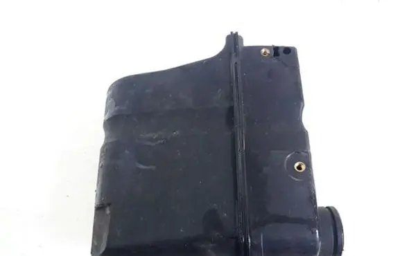 Vacuum air tank