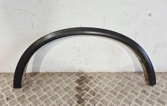 Nissan Rogue Rear fender molding trim 78861
