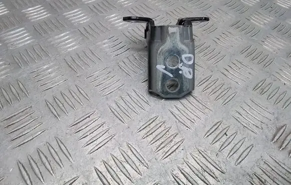 Infiniti Q70 Y51 Front door upper hinge A048520