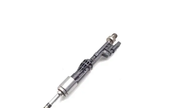 BMW Z4 E89 Fuel injector 7597870 0261500109 13647597870-05