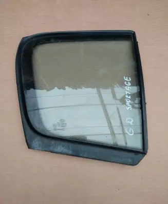 KIA Sportage Rear vent window glass 