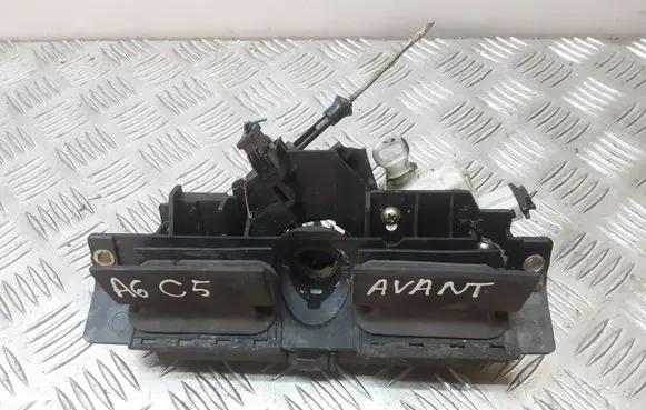 Audi A6 S6 C5 4B Tailgate/trunk/boot exterior handle 8D9827565C