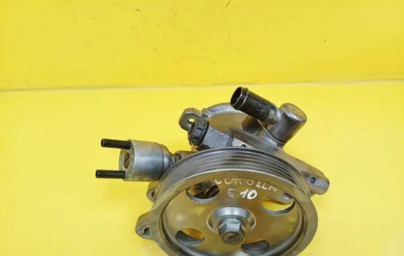Toyota Corolla E100 Power steering pump 