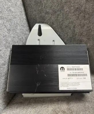 Dodge Durango Sound amplifier 68267306AB
