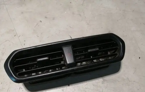 Ford Ecosport Dash center air vent grill GN1519K617A GN1519K617B