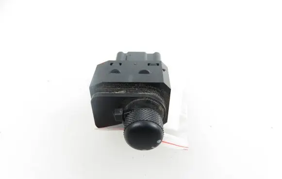 Suzuki Grand Vitara II Wing mirror switch