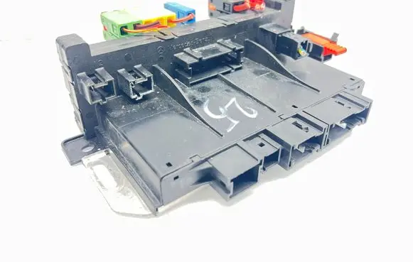 Mercedes-Benz S W220 Fuse module A0325458432