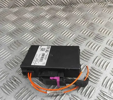 Volkswagen Touareg II Gateway control module 7P6907530F 7P6907530Q