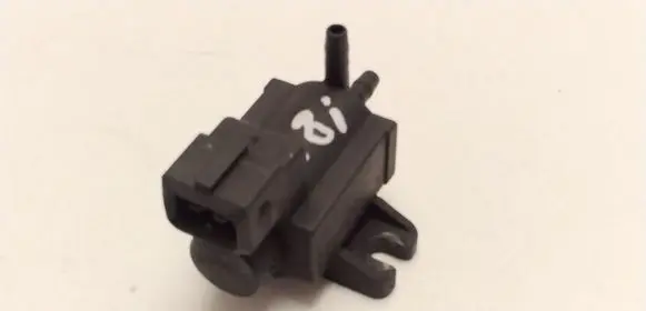Audi A3 S3 8L Turbo solenoid valve 037906283B