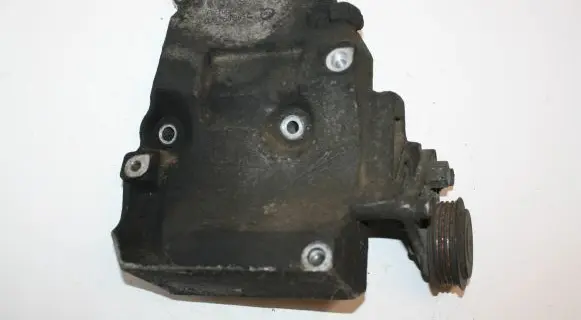 Audi A6 S6 C5 4B Engine mounting bracket 038260885C