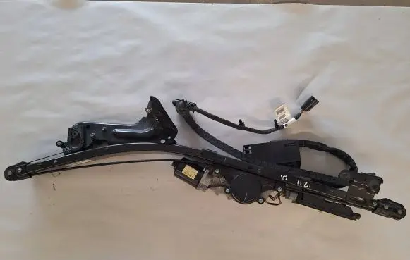 Chrysler Pacifica Sliding door motor 68186016AFA