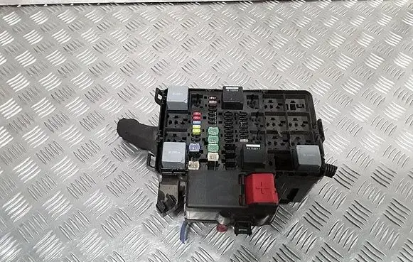 Ford Transit VII Fuse module gk3t9k499bbc