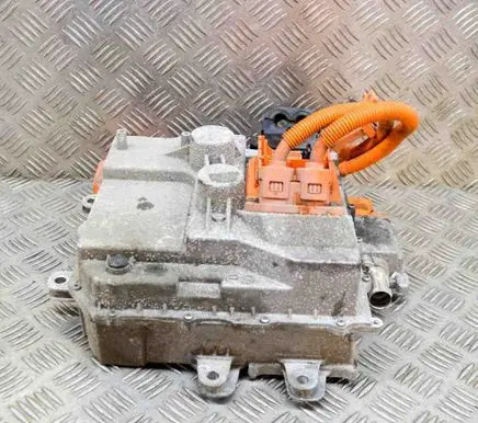 BMW i3 Voltage converter inverter 8482639 7623243