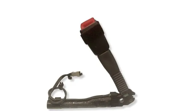 BMW 1 E81 E87 Front seatbelt buckle 7213564 34050055C 000104516964