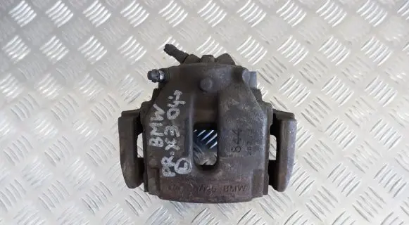 BMW X3 E83 Front brake caliper 6765881 34113413266