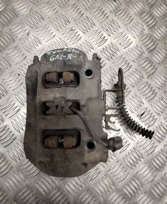 Volkswagen Touareg II Rear brake caliper 520A52200