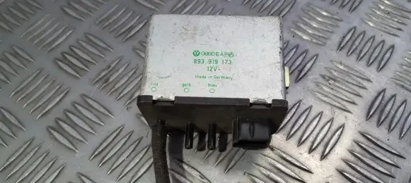Audi A6 S6 C4 4A Other control units/modules 893919173