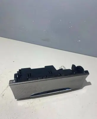 Volkswagen PASSAT B6 Car ashtray 3C0857961A 3C0863284A
