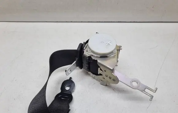 BMW 7 F01 F02 F03 F04 Rear seatbelt 33061254