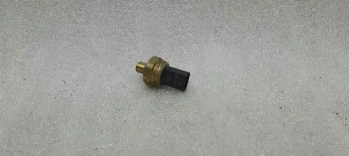 Mercedes-Benz E W213 Fuel pressure sensor A0009050603