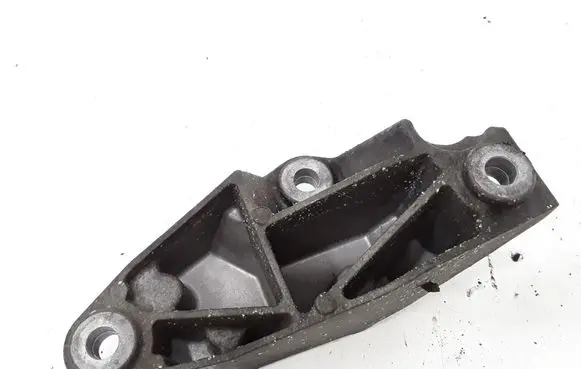 Saab 9-3 Ver2 Gearbox mounting bracket 13112024