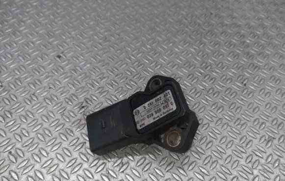 Volkswagen Touareg I Air pressure sensor 038906051C