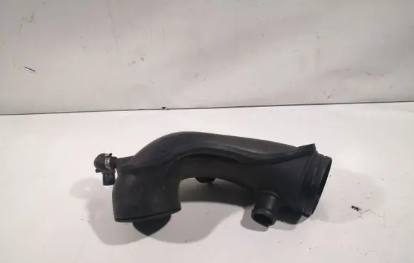 Audi A4 S4 B6 8E 8H Air intake duct part 06C133354G