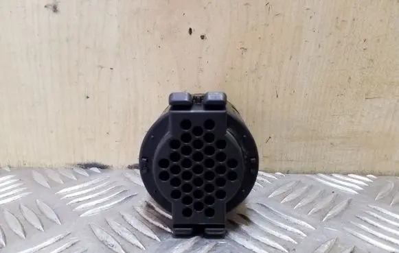 BMW X3 E83 Parking PDC sensor speaker 65818360995 8360995