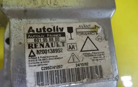 Renault Laguna II Airbag control unit/module 601958800 8200138952
