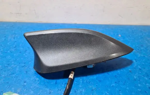 Mazda 3 II Aerial GPS antenna