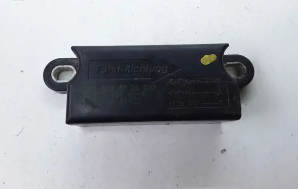 Mercedes-Benz C W203 Airbag deployment crash/impact sensor A0038200726 821761664