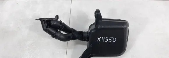 Volkswagen Jetta V Vacuum air tank 1K0129951