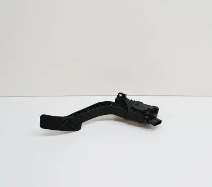 Volkswagen Golf VIII Accelerator throttle pedal 5Q2723503F 6PV010621